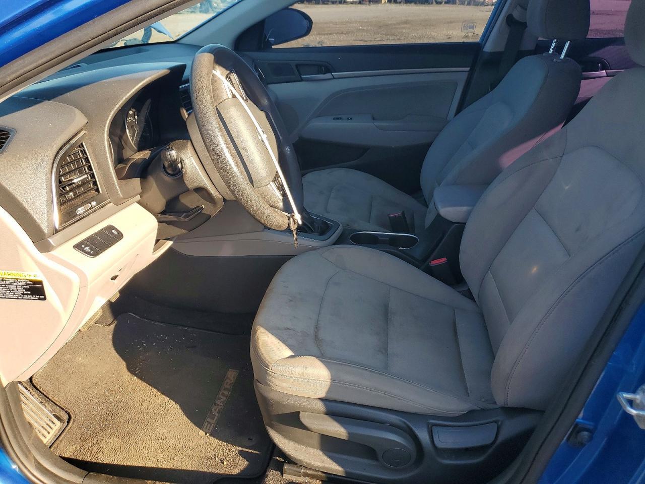 2017 Hyundai Elantra Se - Image 7