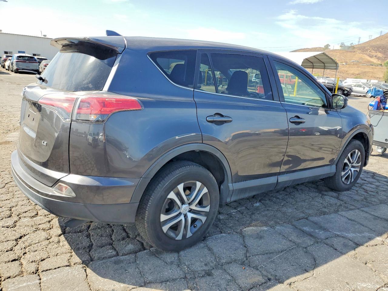 2018 Toyota Rav4 - Фото 3