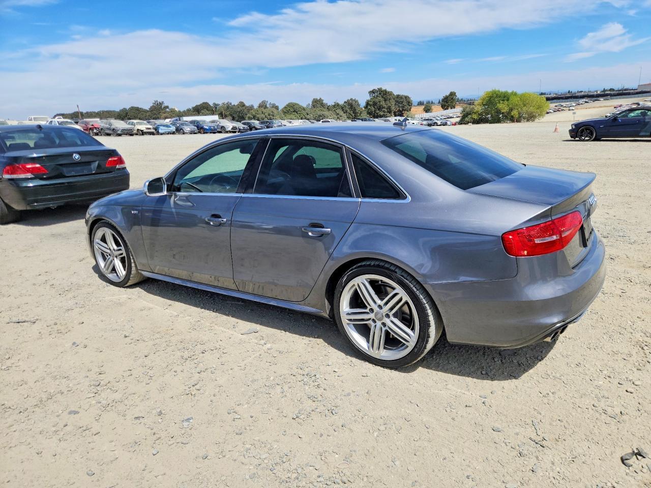 2013 Audi S4 Premium - Image 2