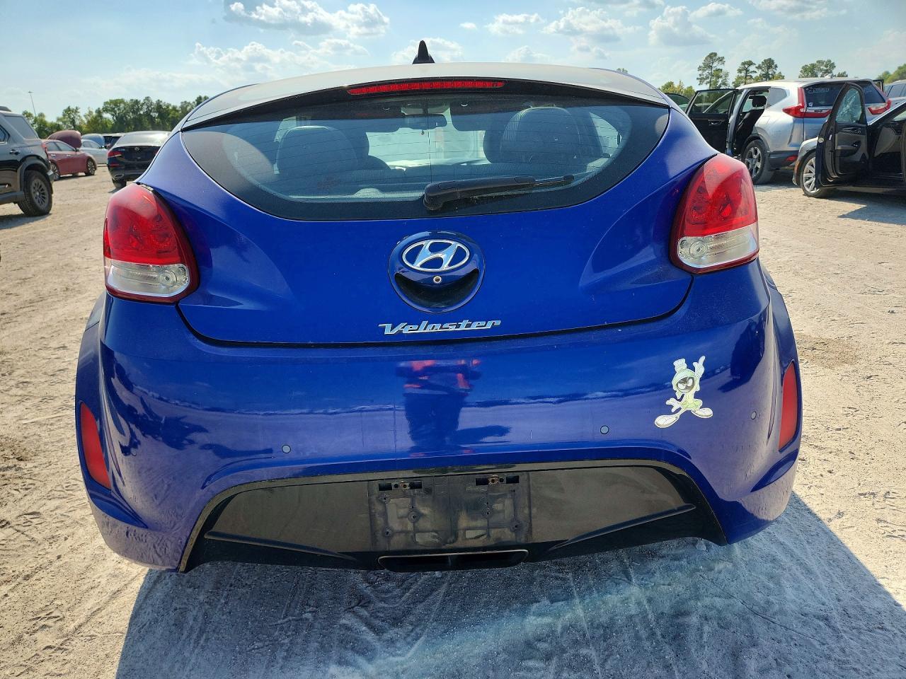 2013 Hyundai Veloster Base - Фото 6