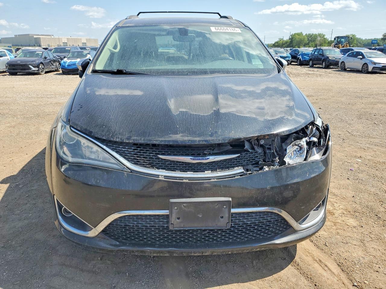 2020 Chrysler Pacifica Limited - Фото 5
