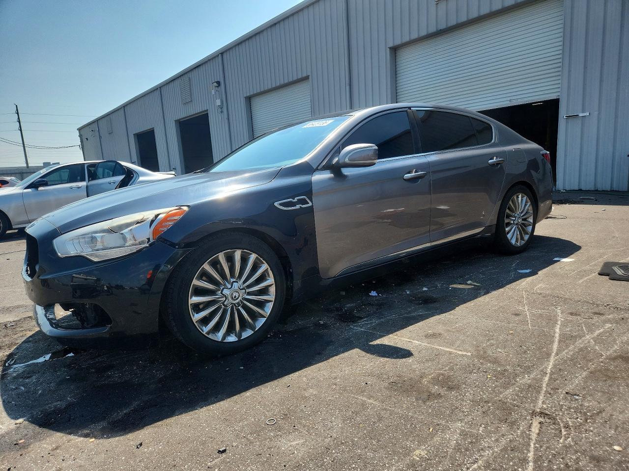 2016 Kia K900 Luxury V6