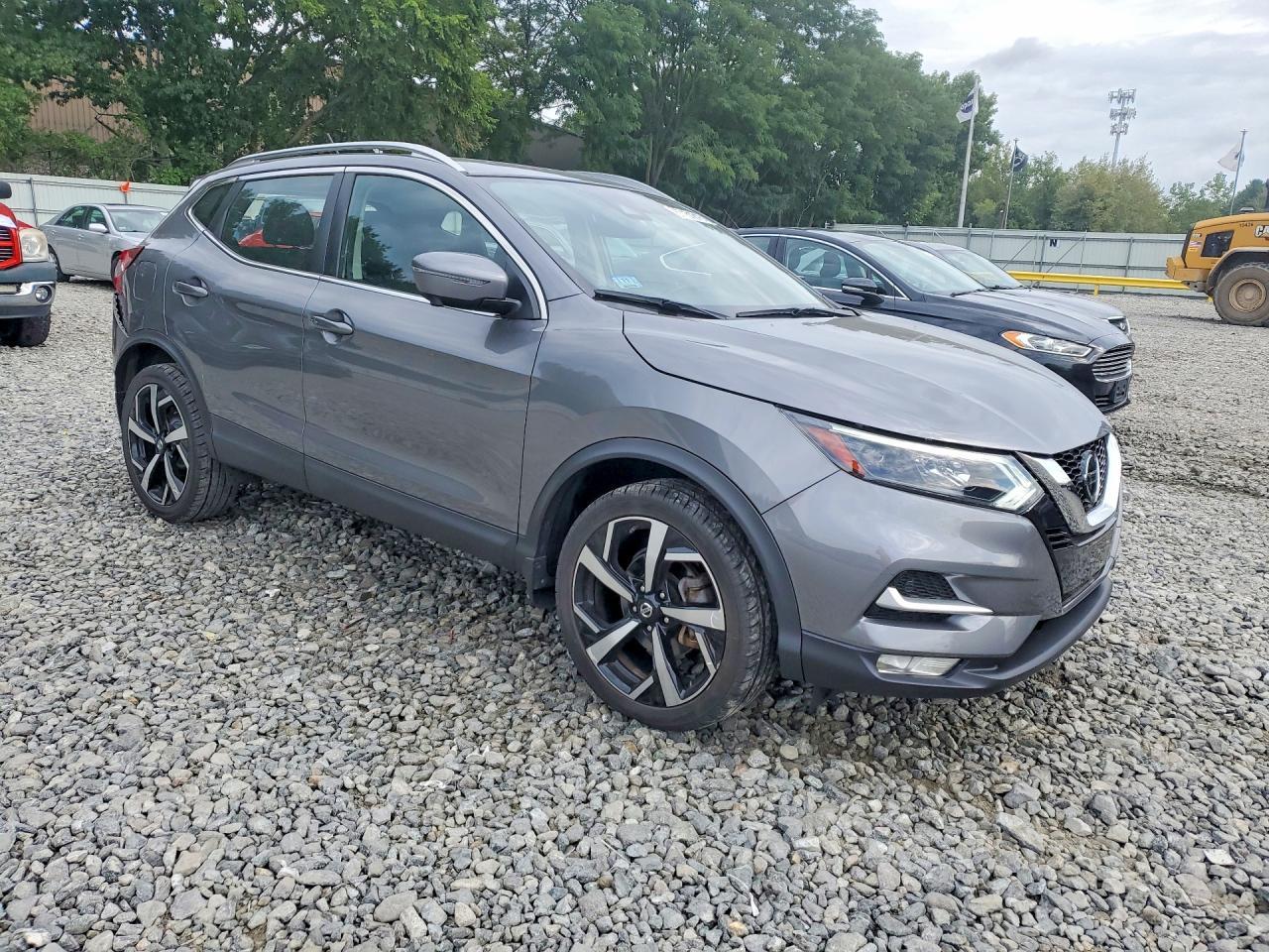 2022 Nissan Rogue Sport Sl - Image 4