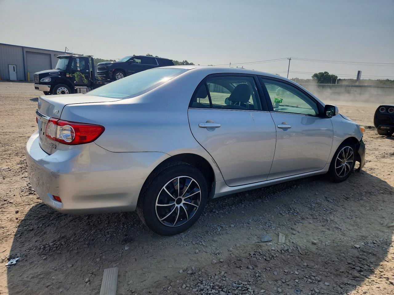 2013 Toyota Corolla Le - Фото 3