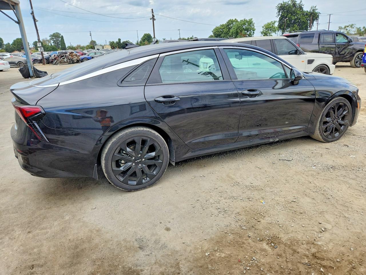 2025 Kia K5 Gt Line - Image 3