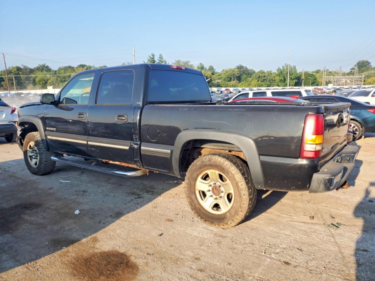 2006 Chevrolet Silverado K1500 Heavy Duty - Image 2
