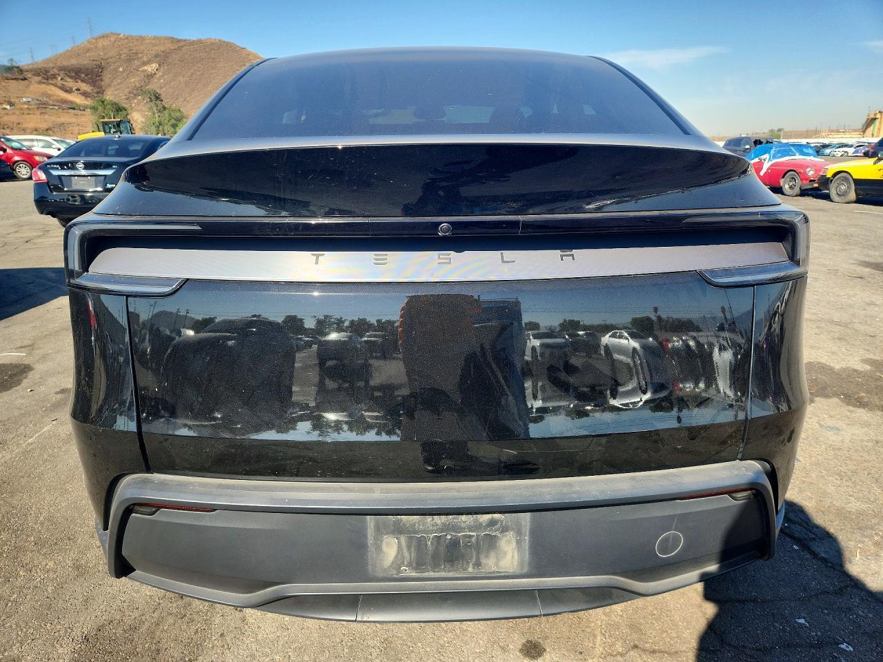 2026 Tesla Model Y - Фото 6