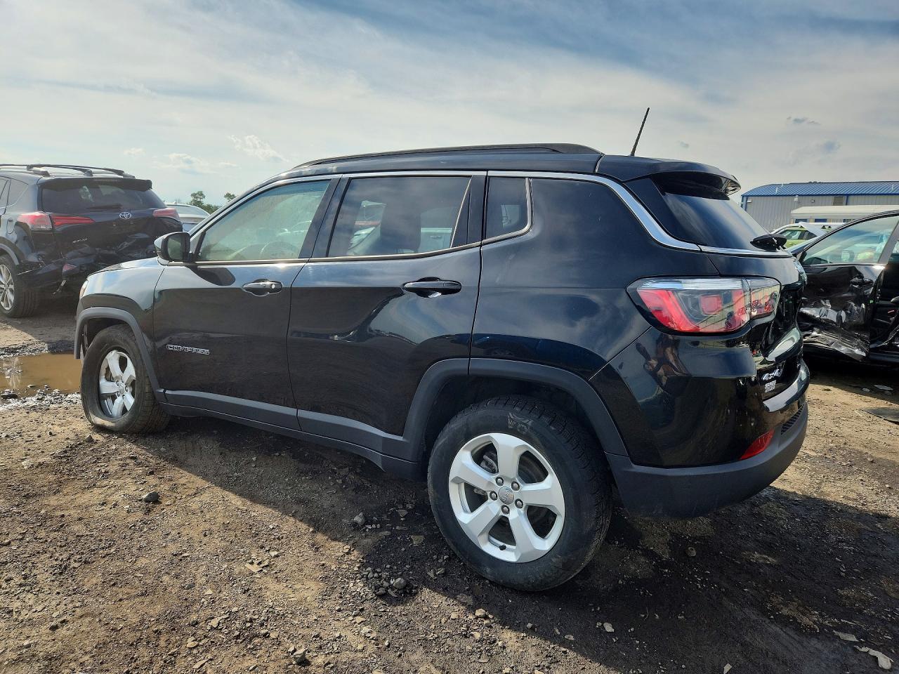 2020 Jeep Compass Latitude - Фото 2