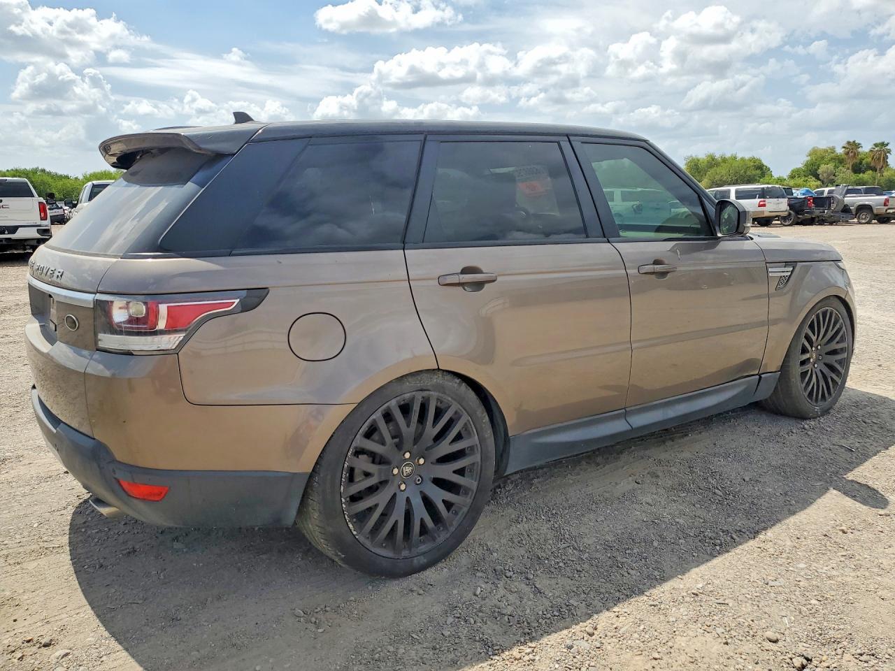 2016 Land Rover Range Rover Sport Hse - Image 3