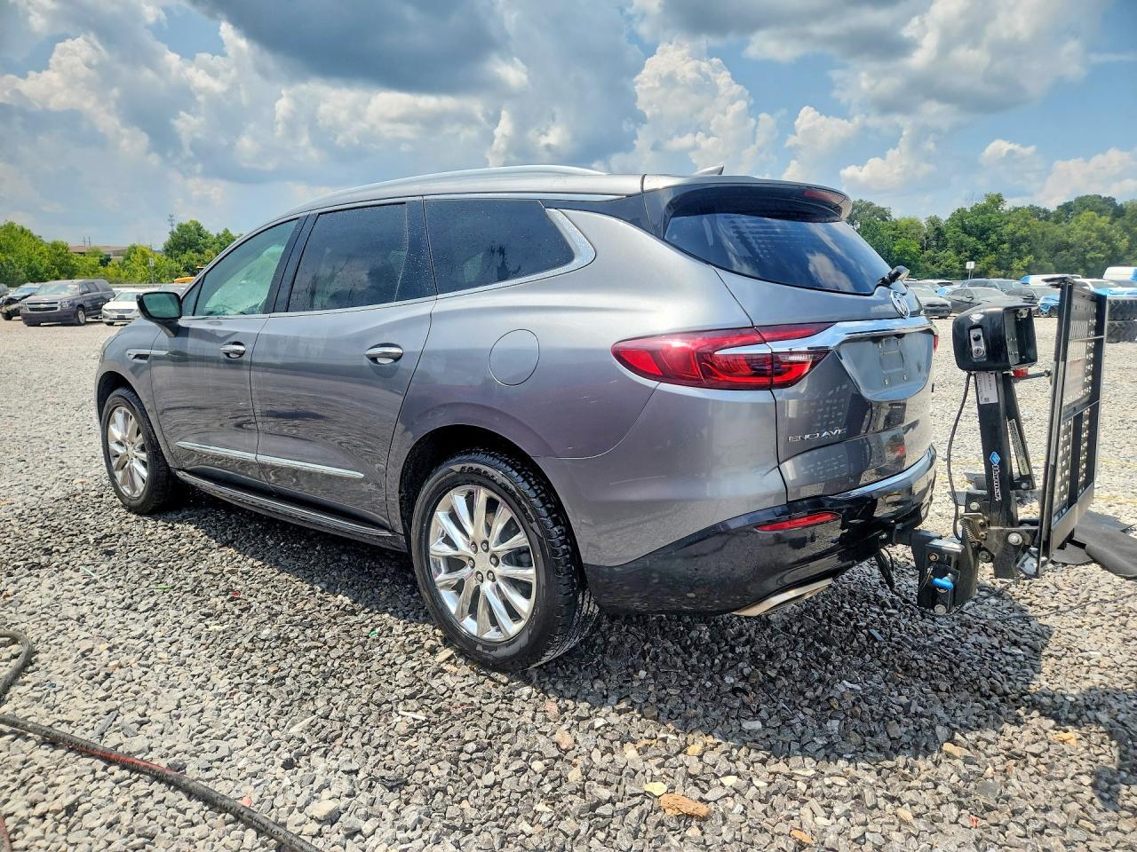 2021 Buick Enclave Premium - Фото 2