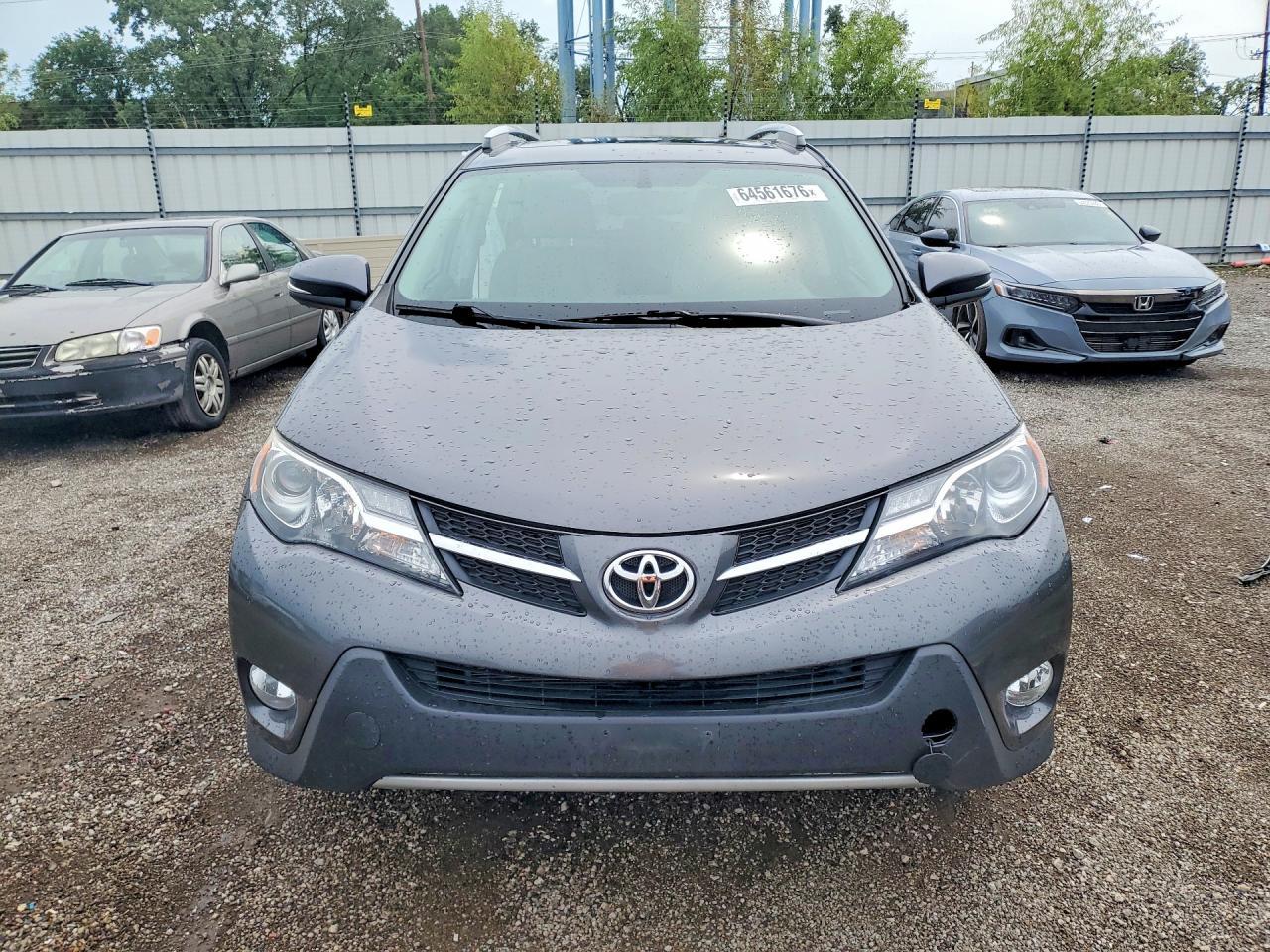 2014 Toyota Rav4 Limited - Image 5