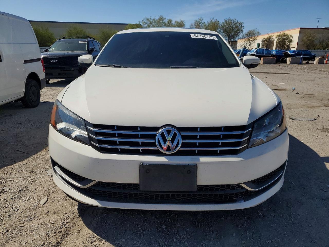 2013 Volkswagen Passat Se - Фото 5