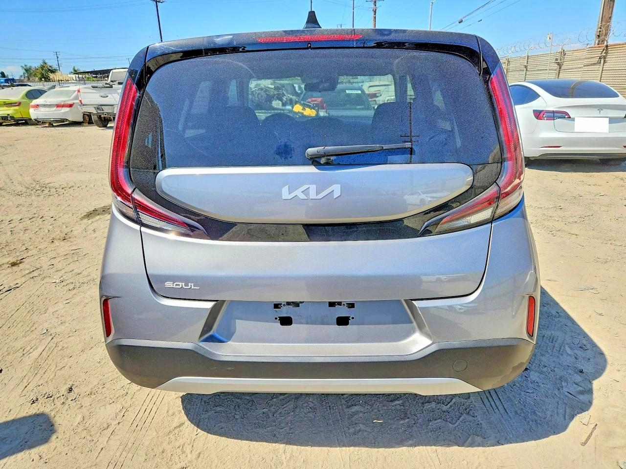 2024 Kia Soul Lx - Image 6