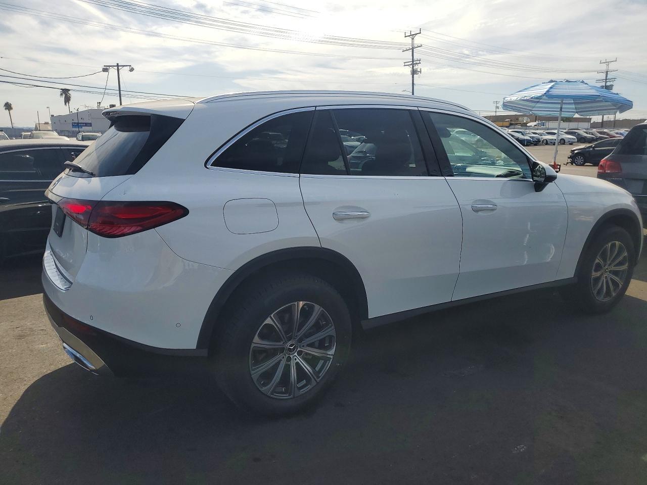 2026 Mercedes-Benz Glc 300 - Фото 3