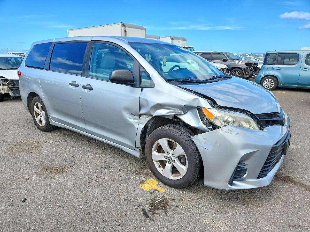 2020 Toyota Sienna L - Фото 4