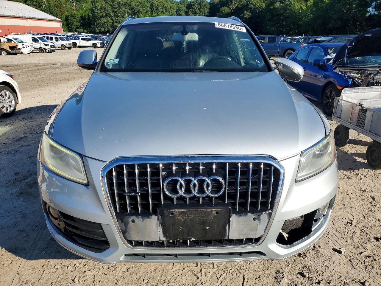 2013 Audi Q5 Premium Hybrid - Image 5