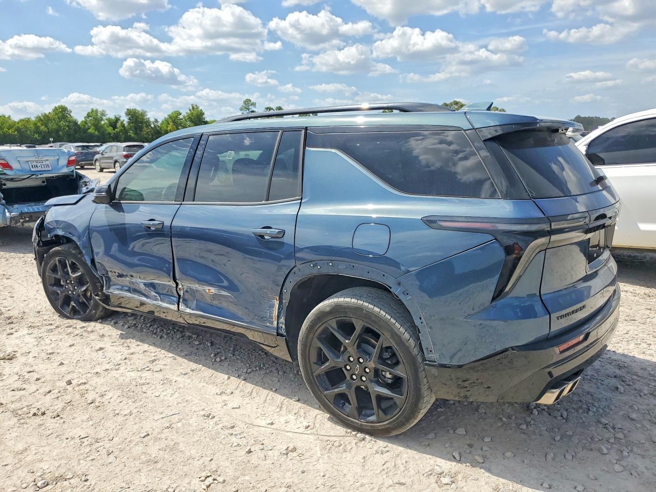 2024 Chevrolet Traverse Rs - Фото 2