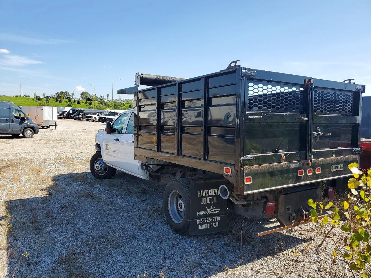 2018 Chevrolet Silverado Dump Truck - Фото 2