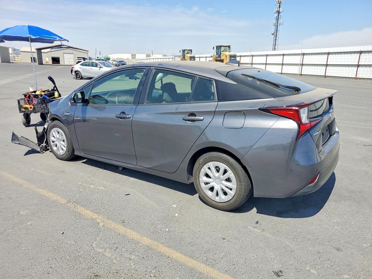 2022 Toyota Prius Le - Image 2