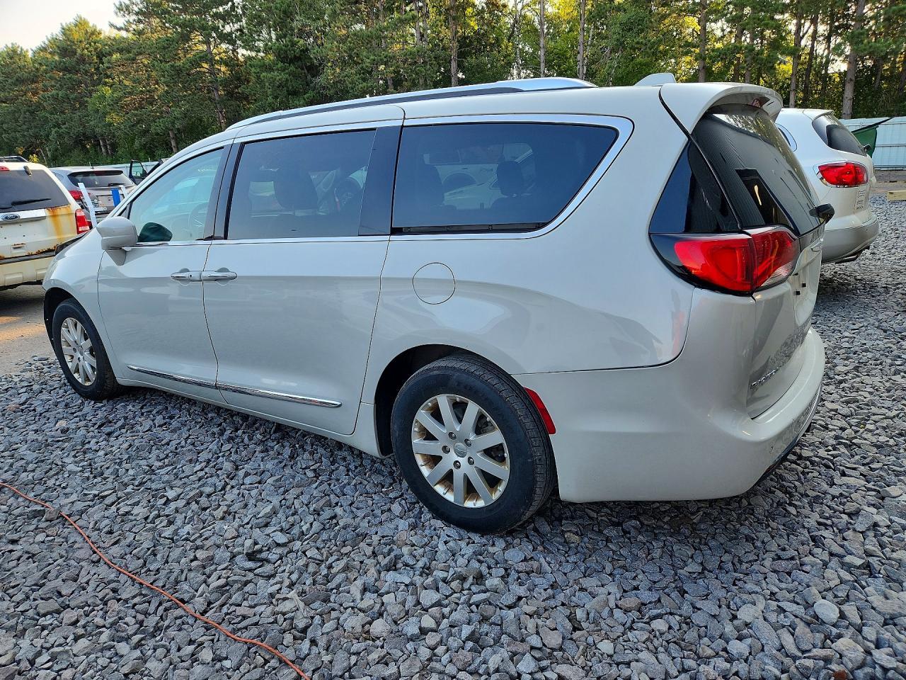 2017 Chrysler Pacifica Touring L Plus - Image 2