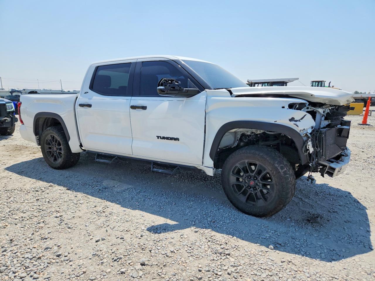 2023 Toyota Tundra Sr5 - Image 4