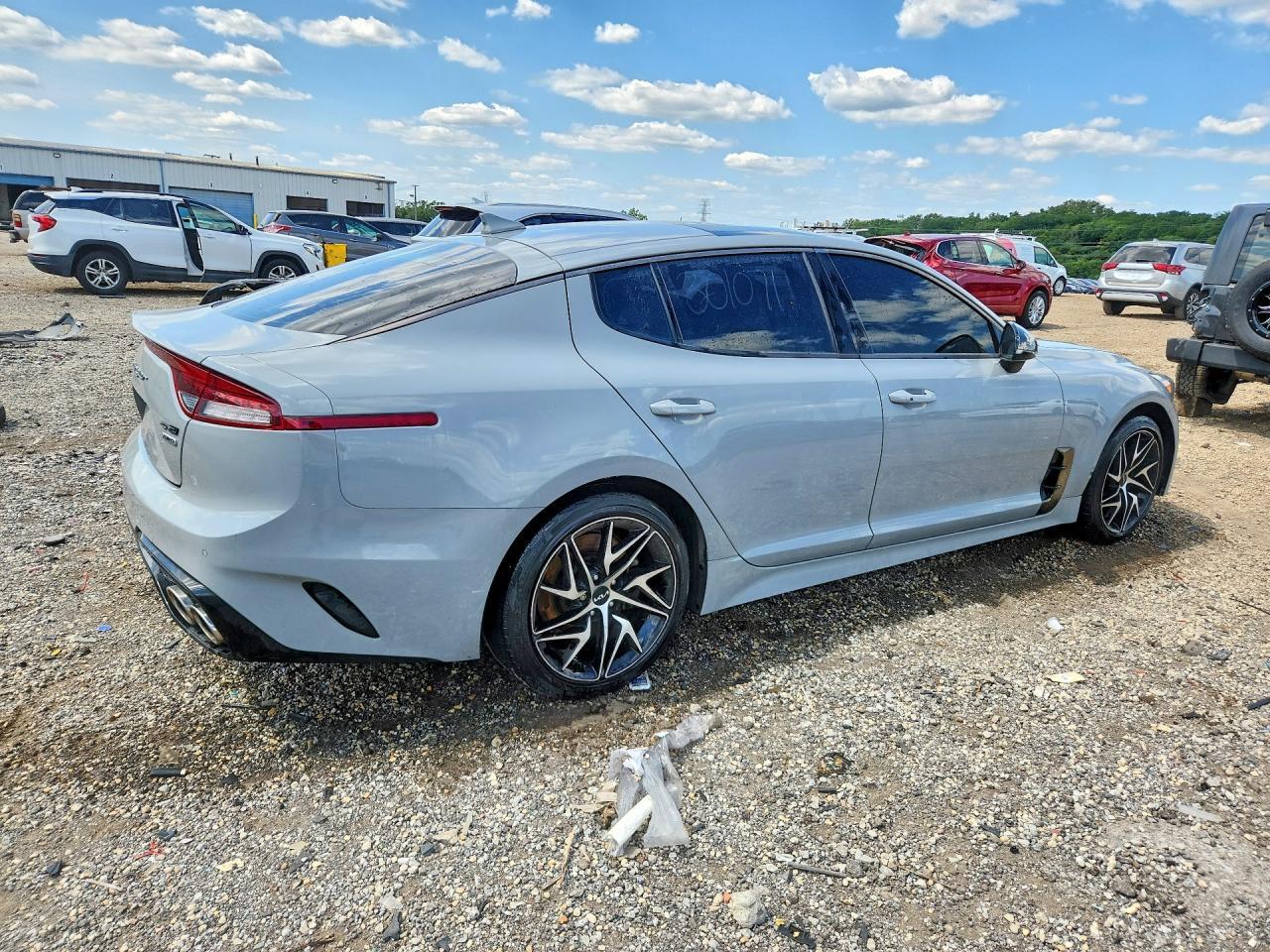 2022 Kia Stinger Gt Line - Фото 3
