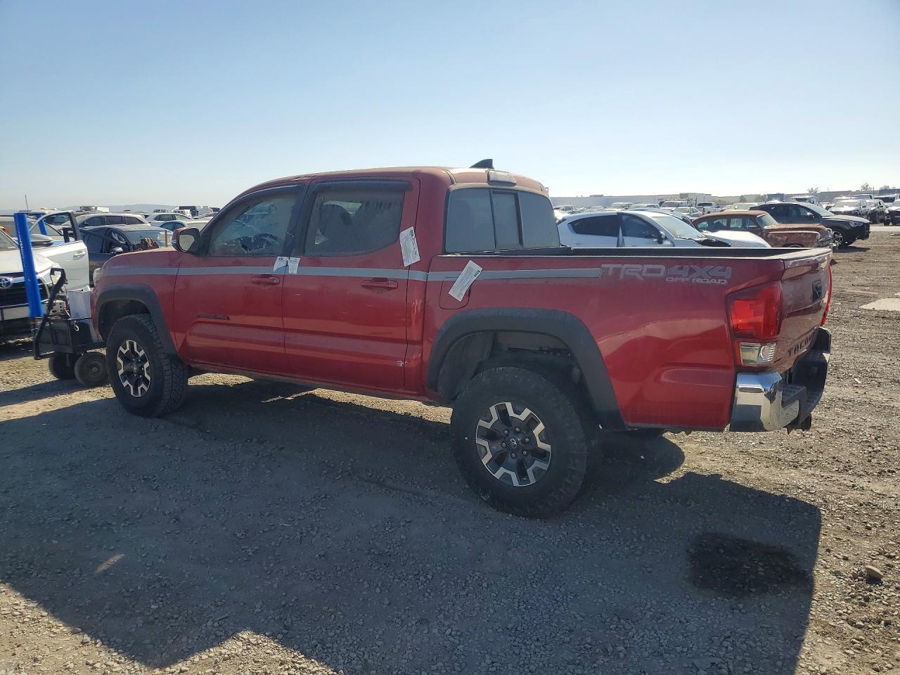 2016 Toyota Tacoma Trd Off-Road - Image 2
