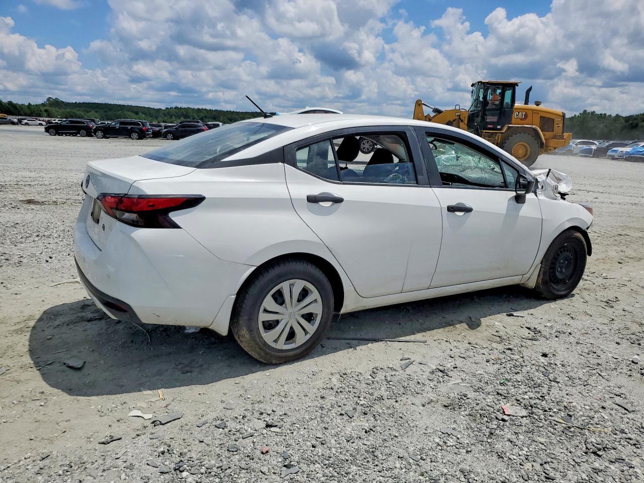 2023 Nissan Versa S - Фото 3