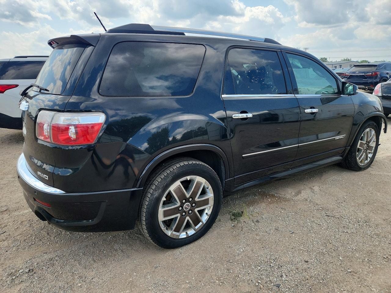 2012 GMC Acadia Denali - Фото 3