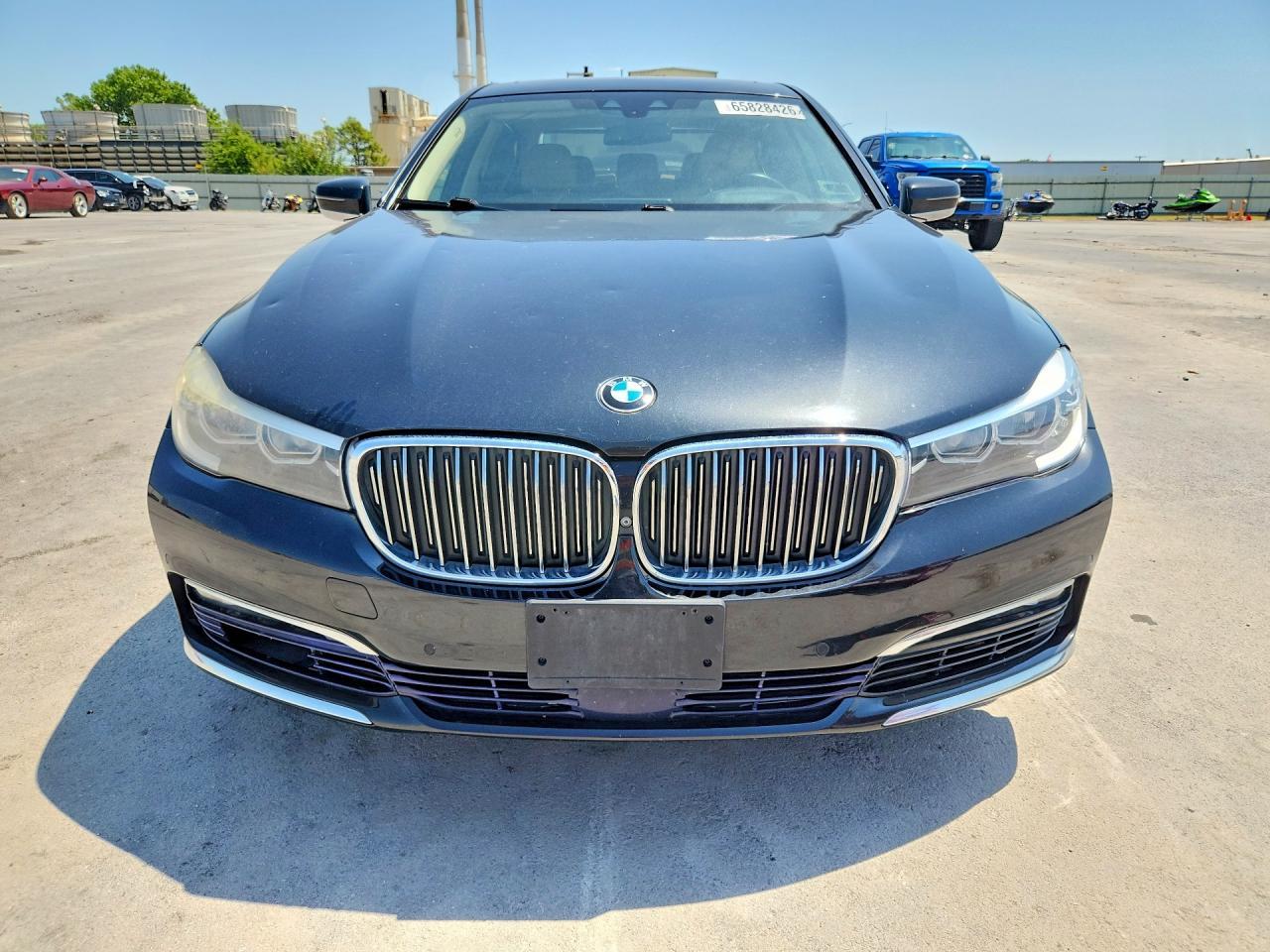 2016 BMW 740 I - Фото 5