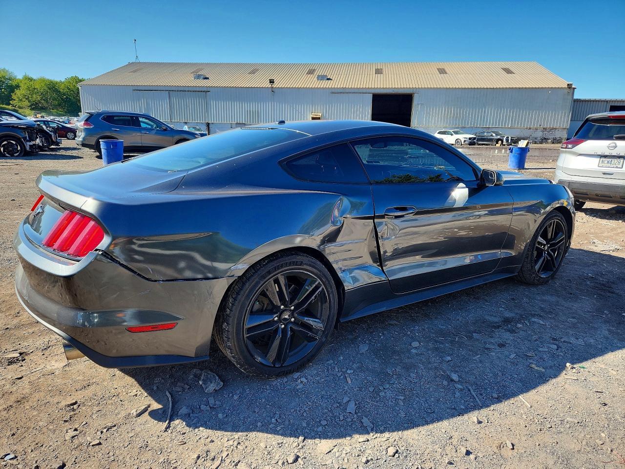 2016 Ford Mustang Ecoboost - Image 3