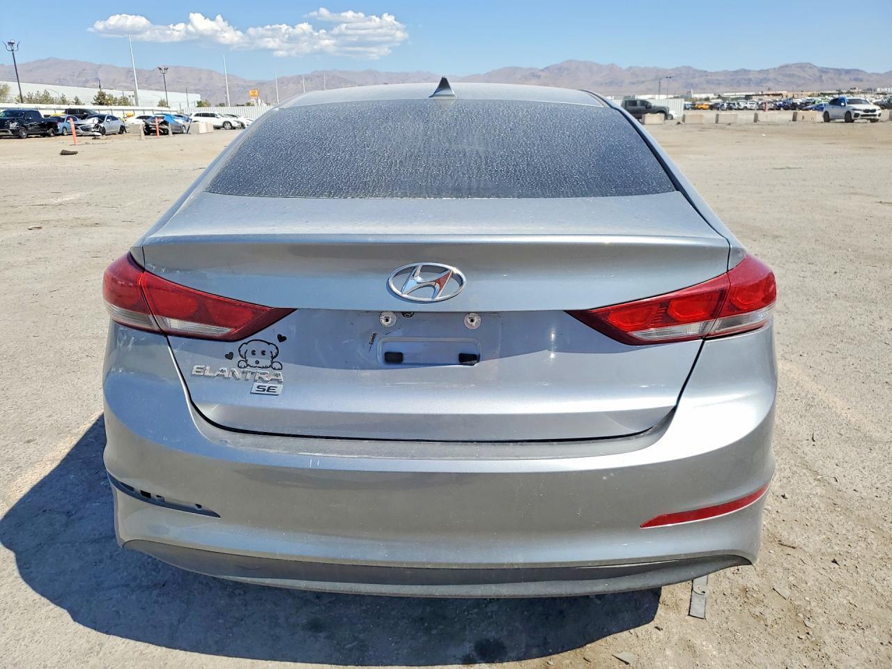 2017 Hyundai Elantra Se - Image 6