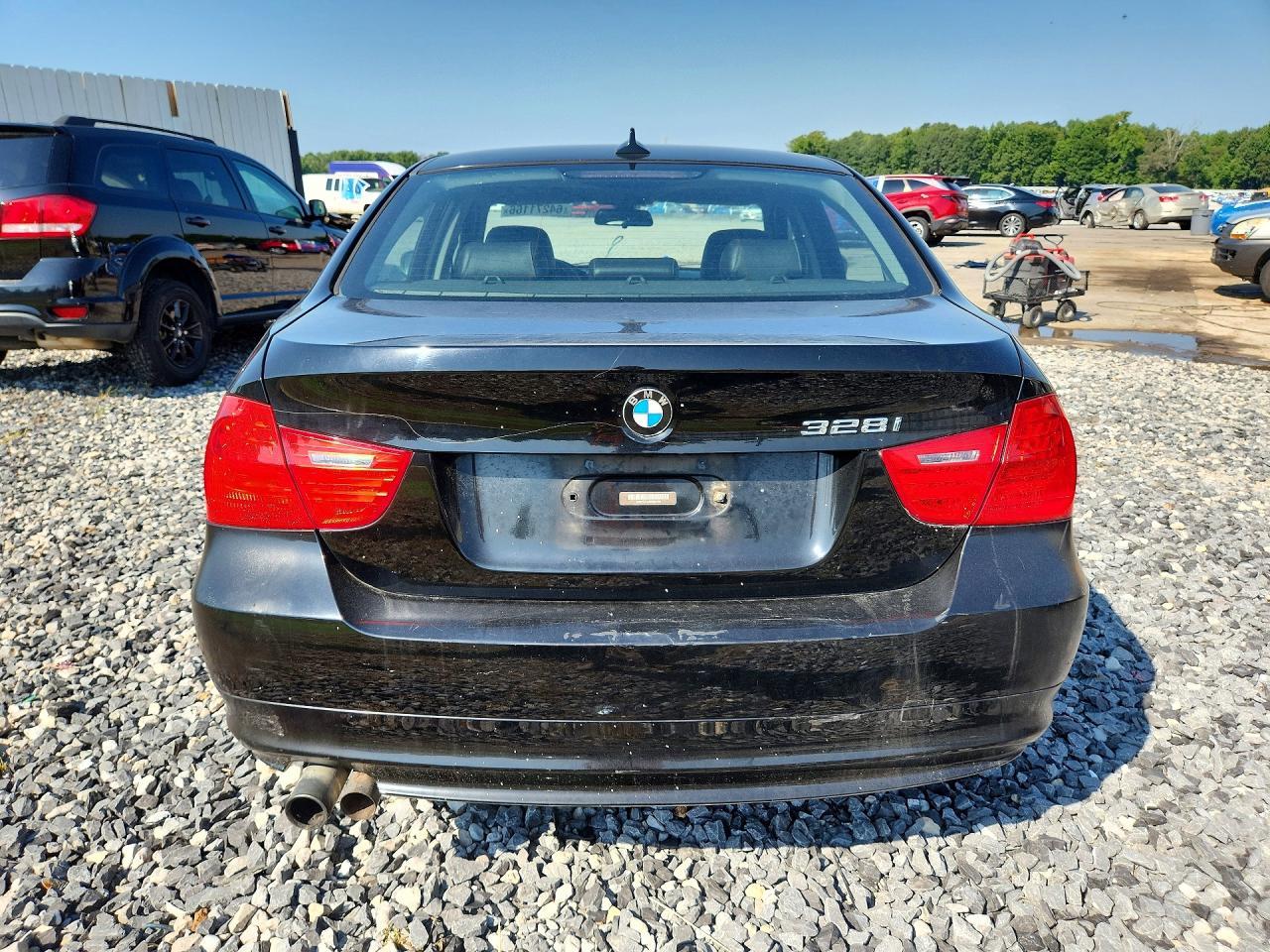 2011 BMW 328 I - Image 6