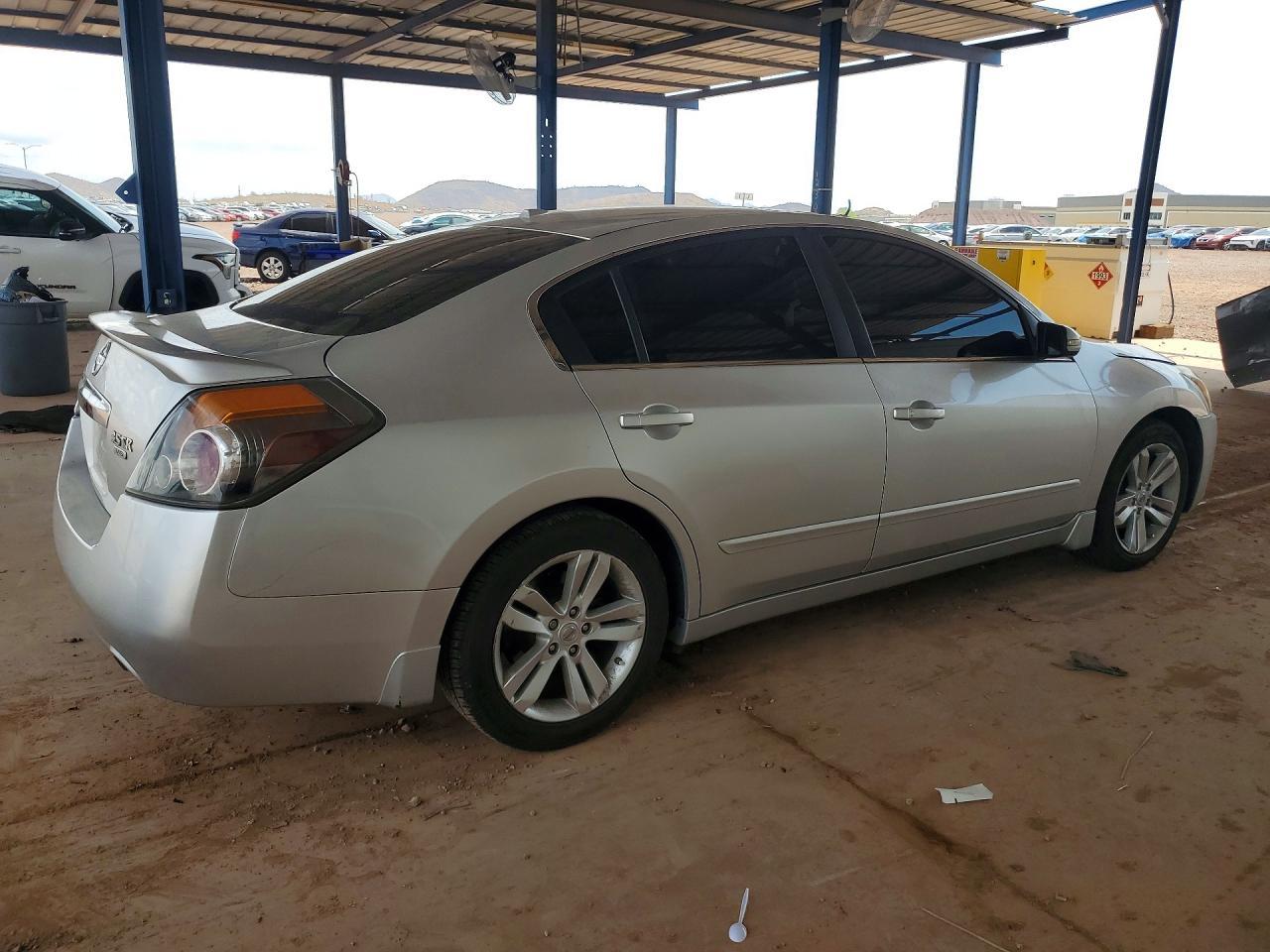 2010 Nissan Altima Sr - Фото 3