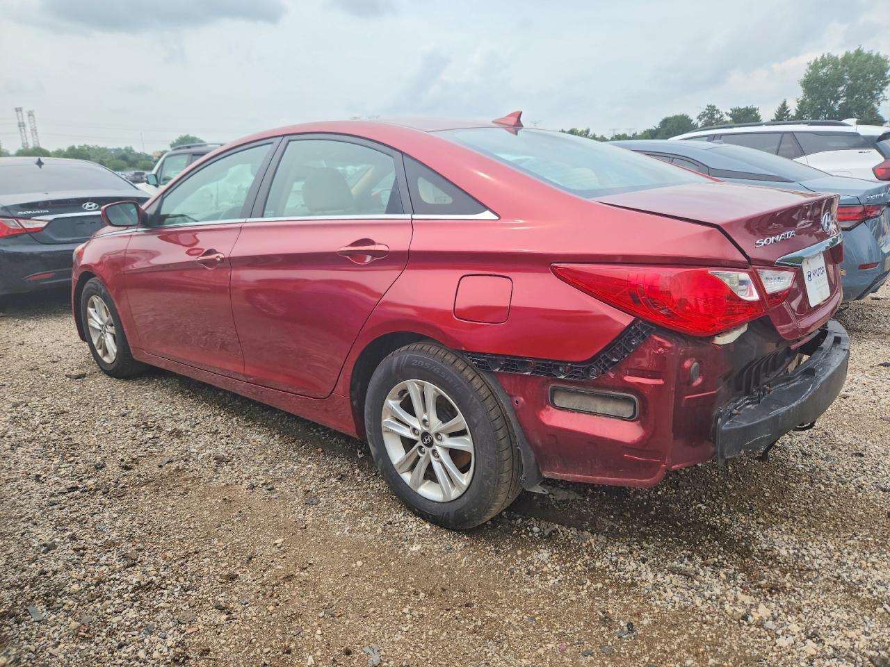 2013 Hyundai Sonata Gls - Image 2
