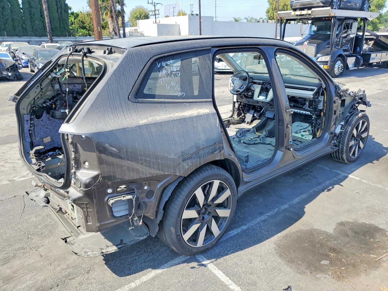 2025 Volvo Ex90 Ultra - Image 3