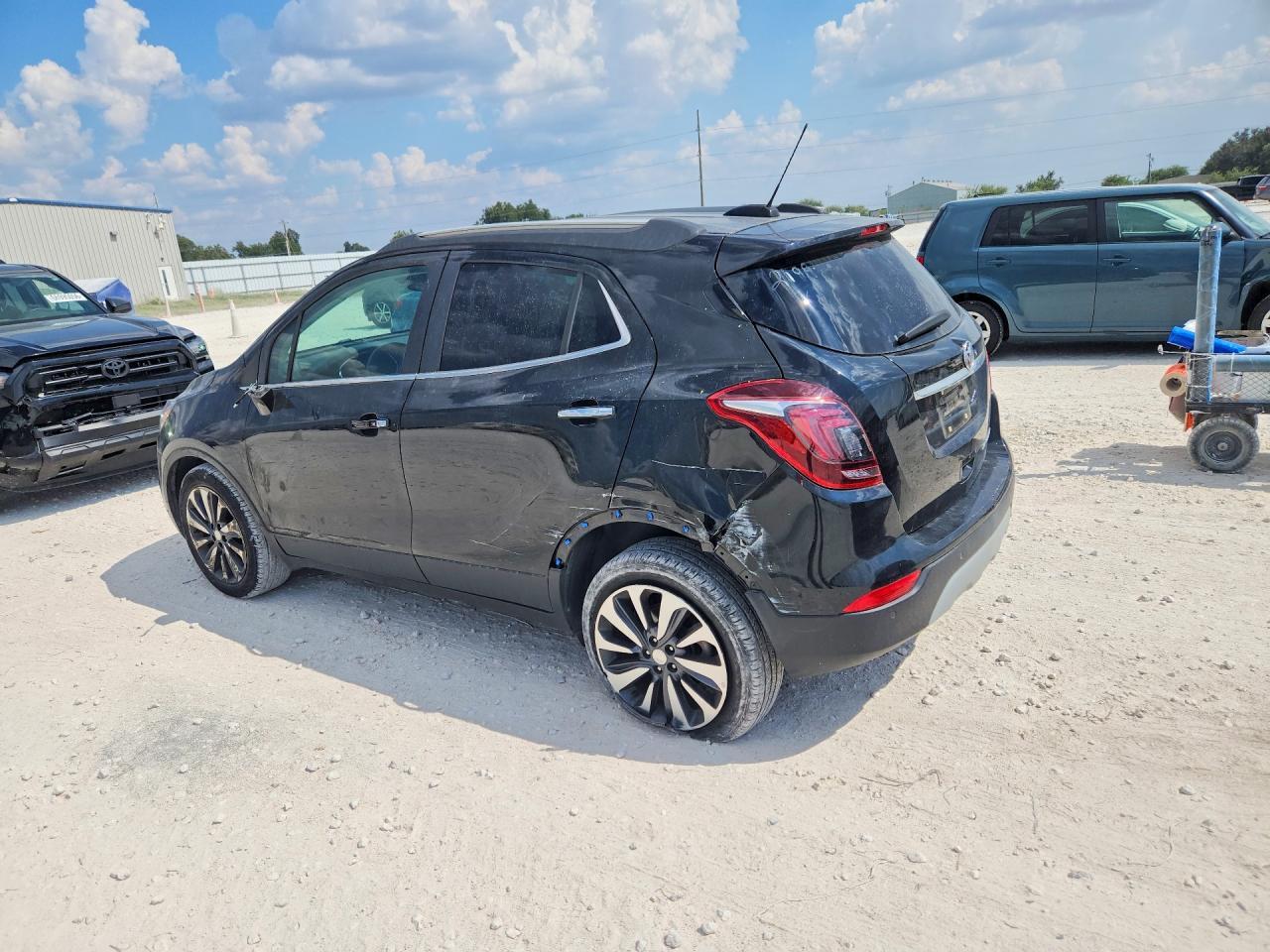 2021 Buick Encore Preferred - Фото 2