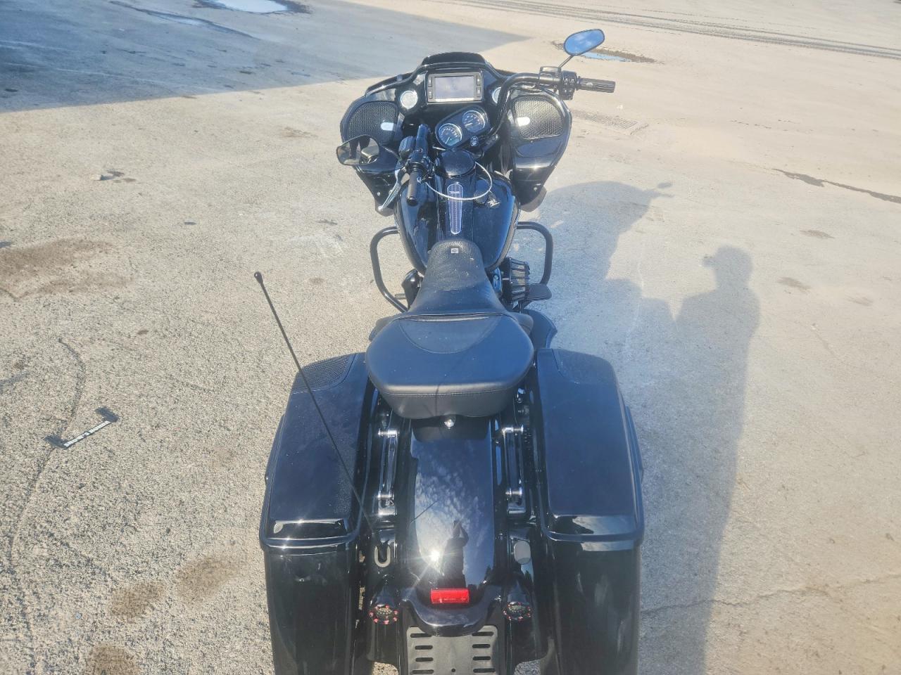 2018 Harley-Davidson Fltrxs Road Glide Special - Image 6