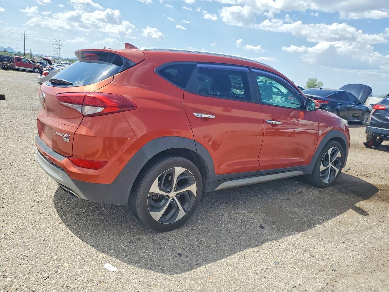 2017 Hyundai Tucson Limited - Image 3