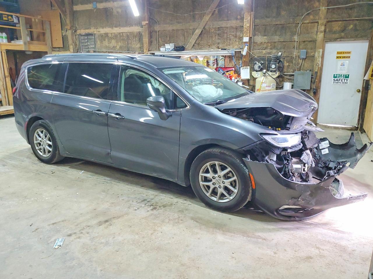 2022 Chrysler Pacifica Touring L - Фото 4