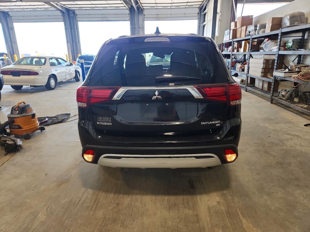 2020 Mitsubishi Outlander Se - Image 6