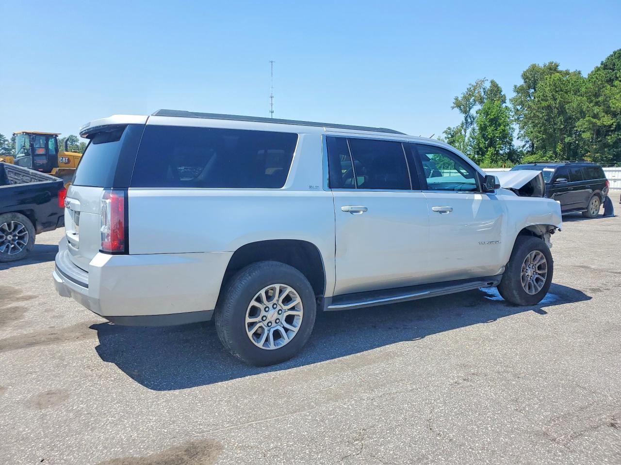 2019 GMC Yukon Xl C1500 Slt - Image 3