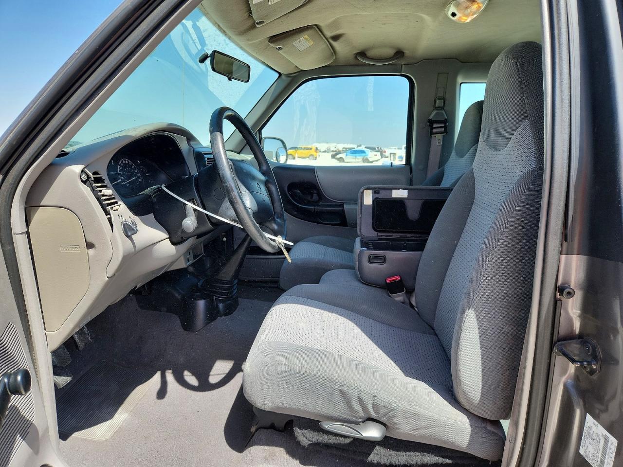 2000 Mazda B2500 Cab Plus - Фото 7