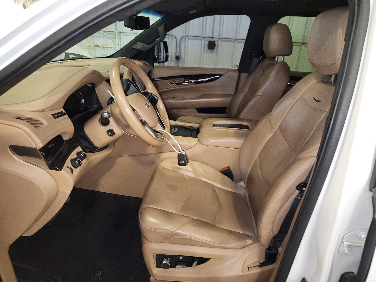 2020 Cadillac Escalade Esv Platinum - Image 7