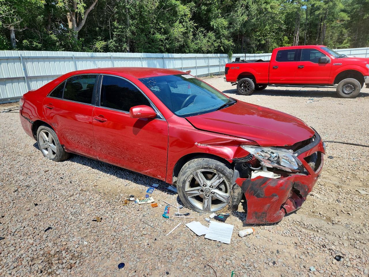 2010 Toyota Camry Le - Фото 4