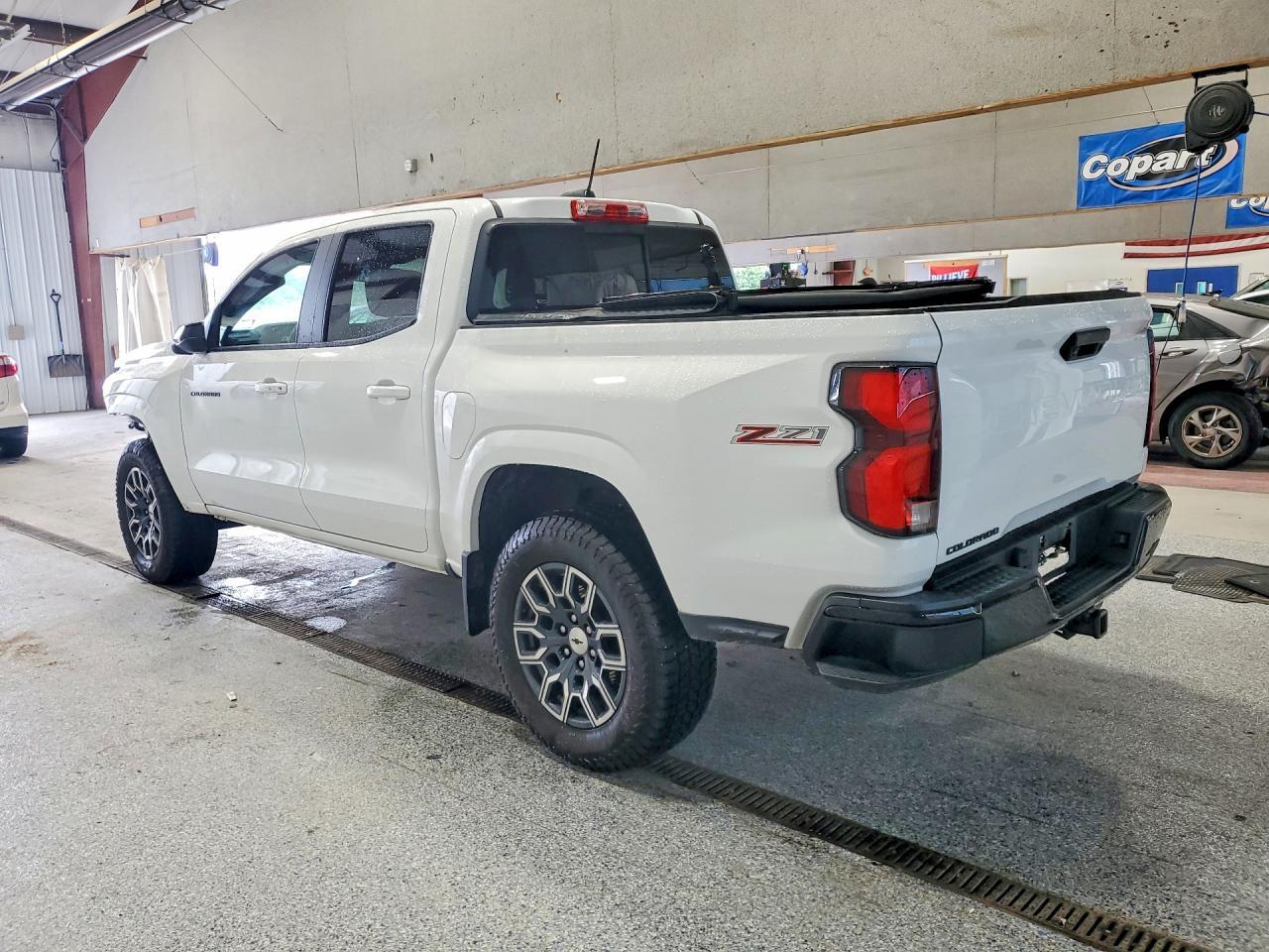 2023 Chevrolet Colorado Z71 - Фото 2