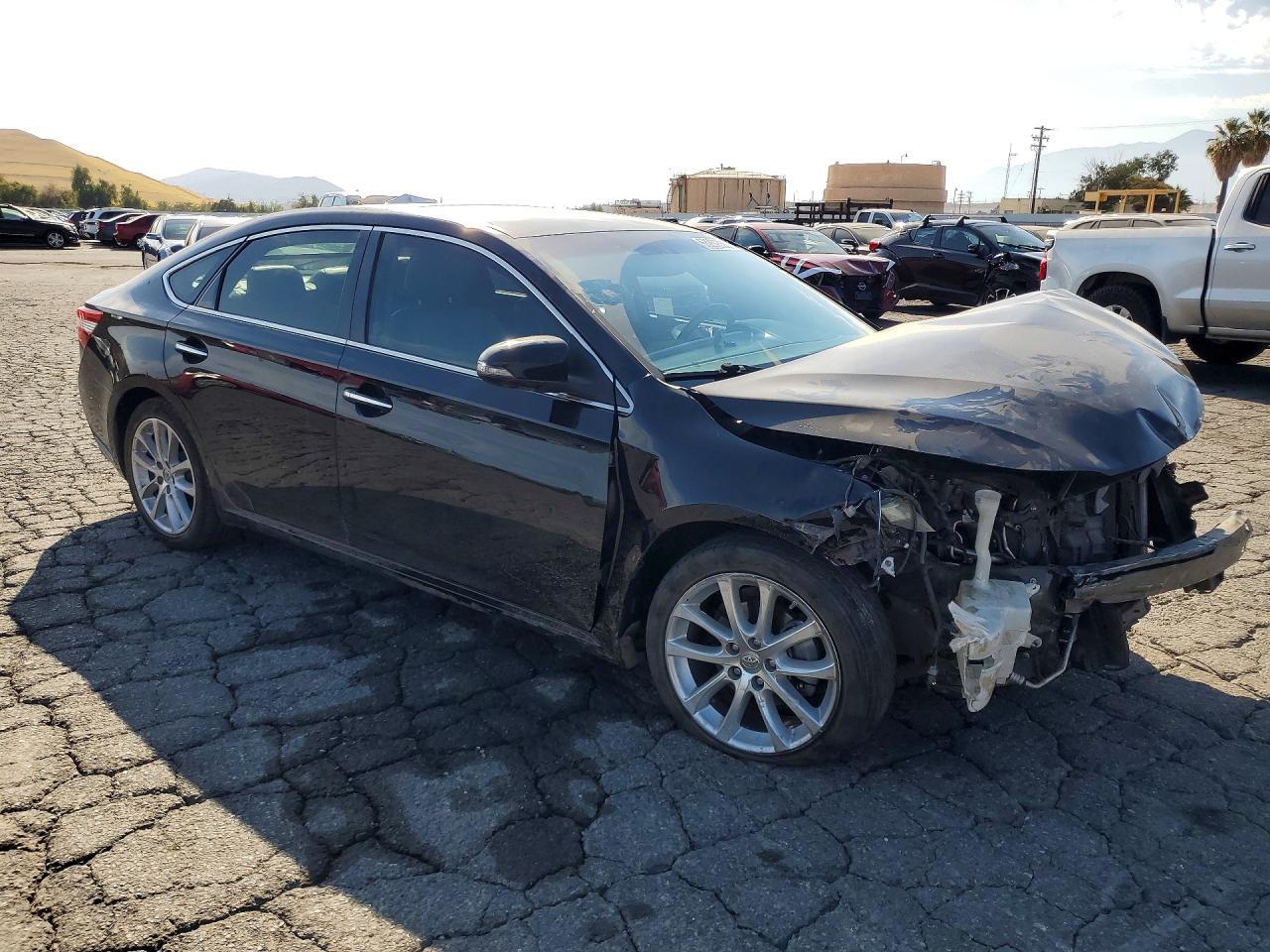 2013 Toyota Avalon Limited - Image 4