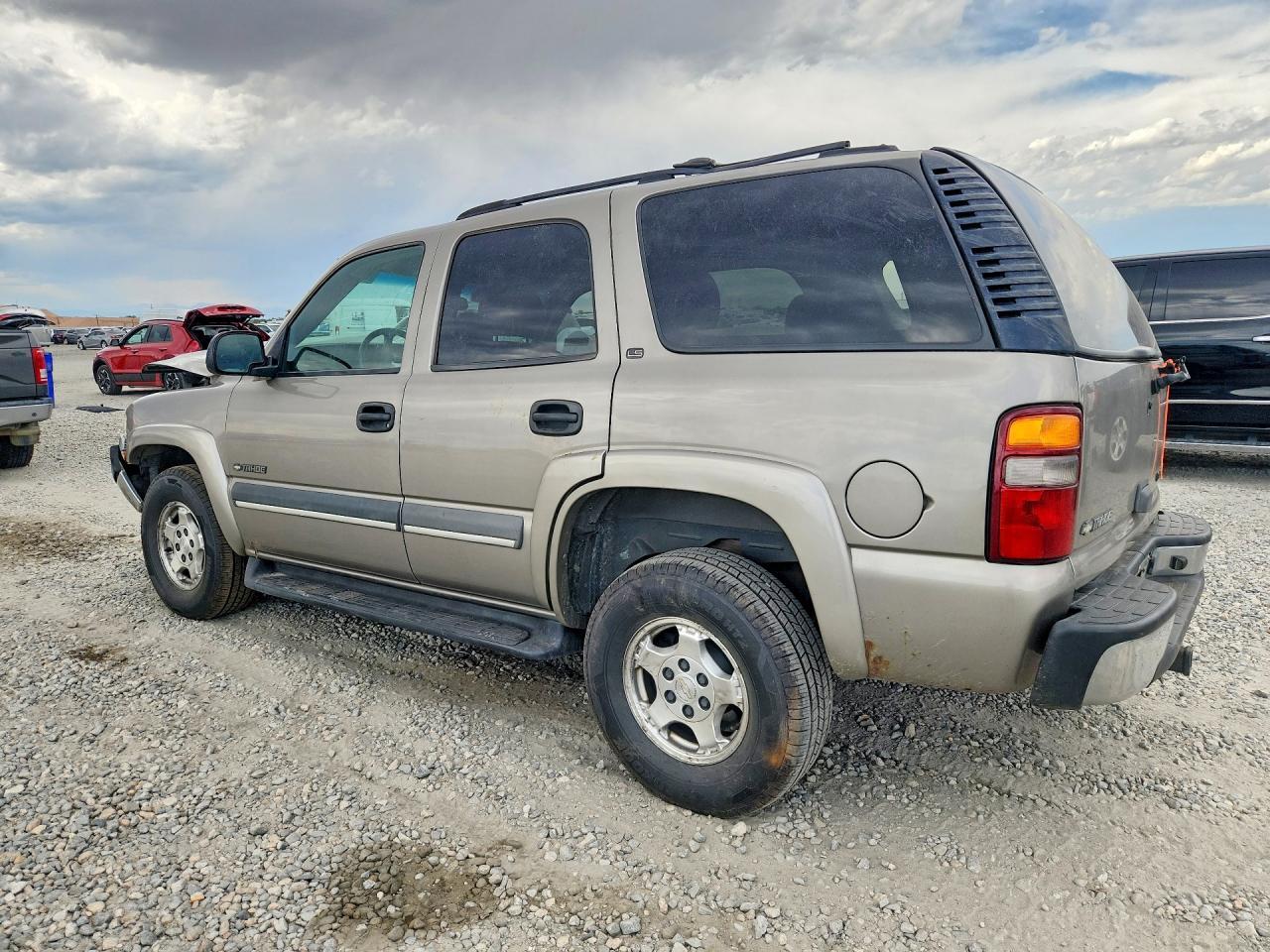 2002 Chevrolet Tahoe K1500 - Фото 2