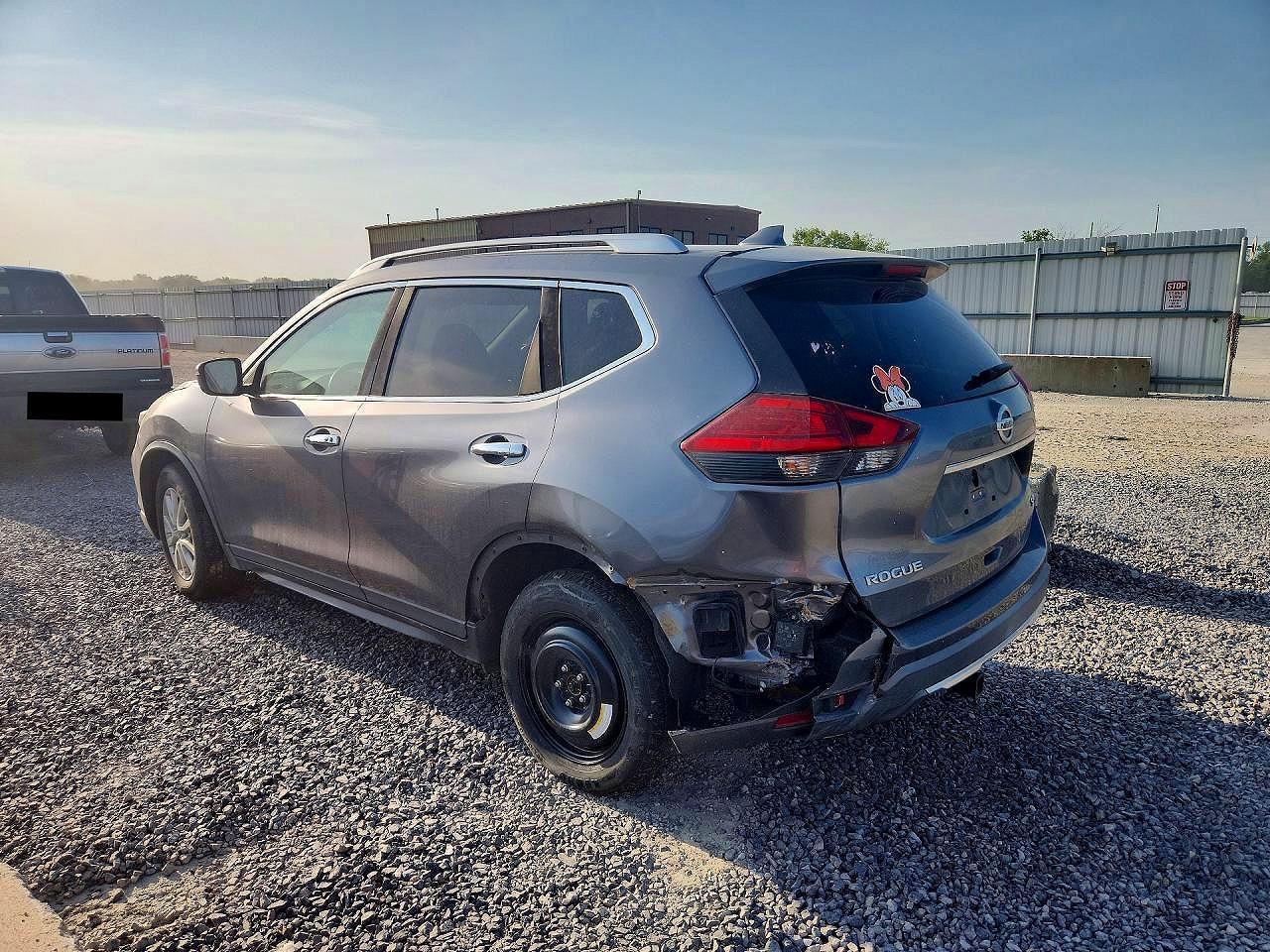 2017 Nissan Rogue Sv - Фото 2