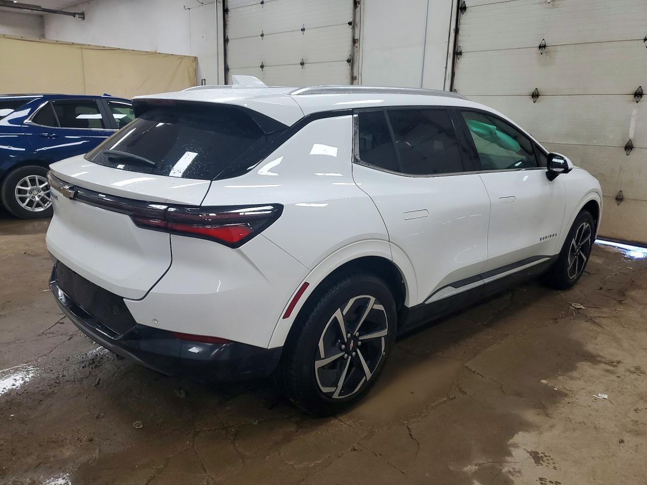 2024 Chevrolet Equinox 2Lt - Image 3